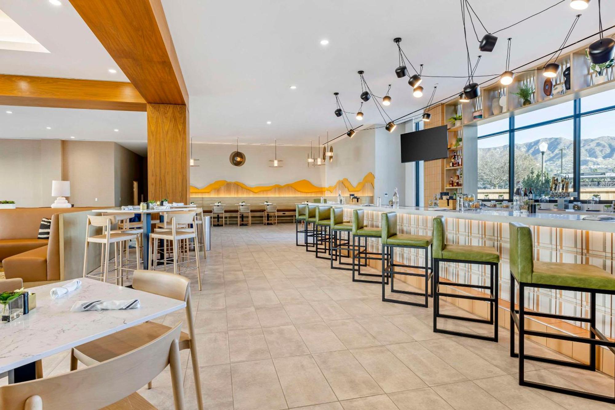 Cambria Hotel Burbank Airport Kültér fotó