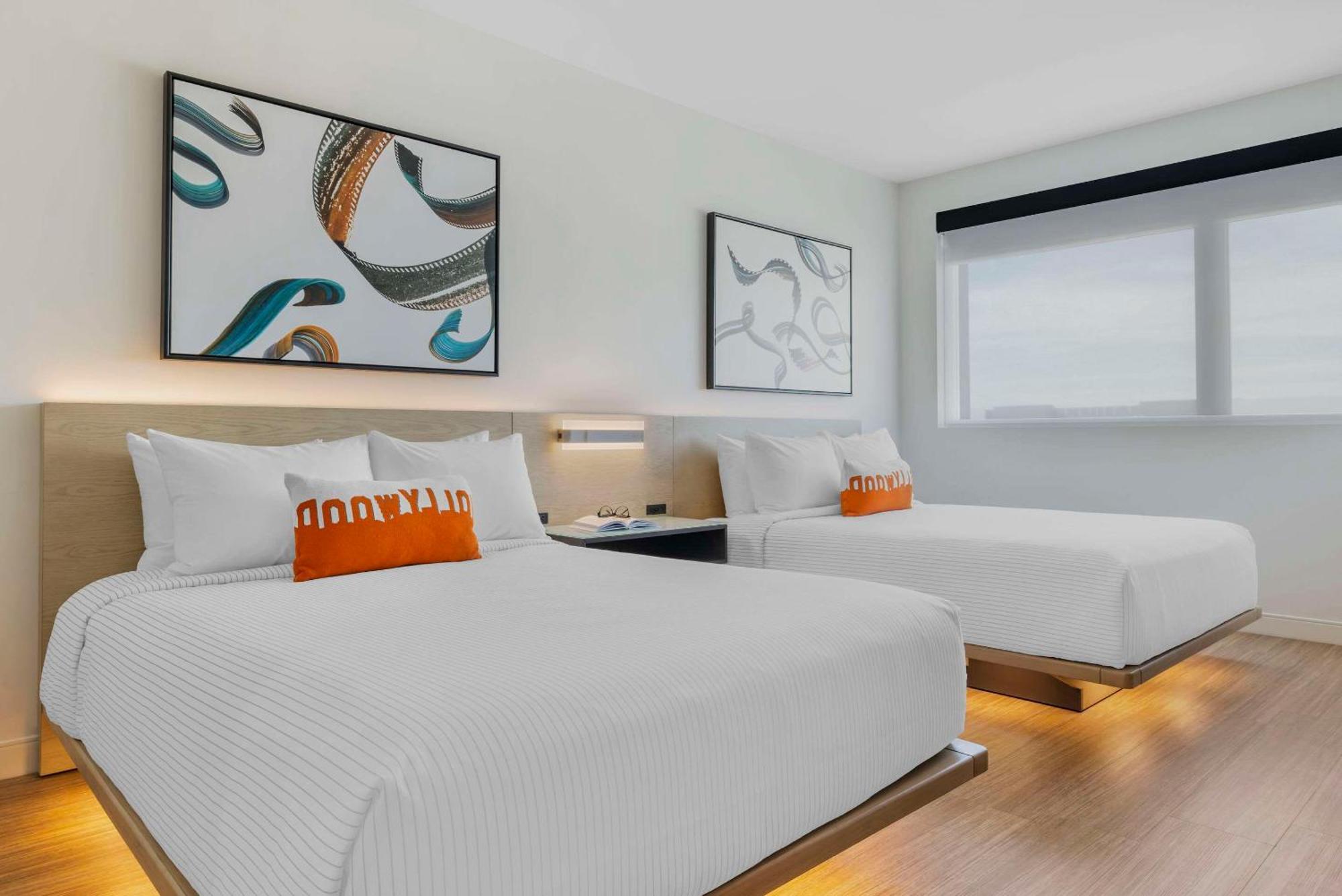 Cambria Hotel Burbank Airport Kültér fotó