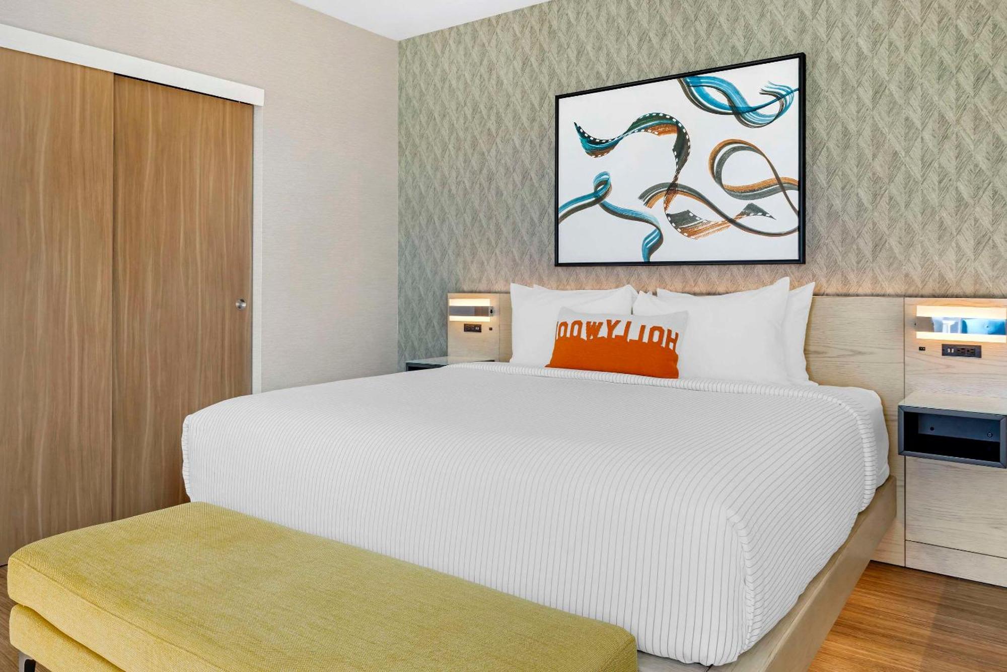 Cambria Hotel Burbank Airport Kültér fotó