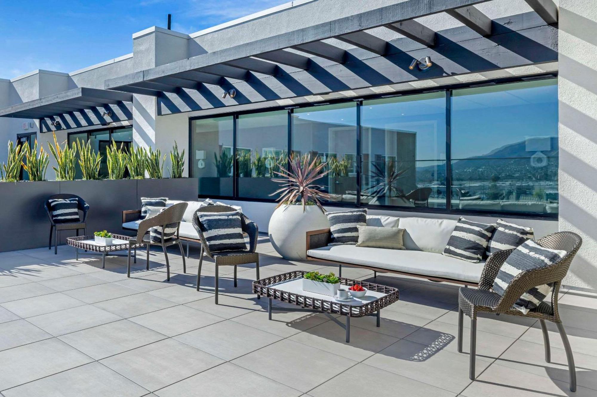 Cambria Hotel Burbank Airport Kültér fotó